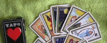 Tarot fortune telling - Pyramid of Love ❤