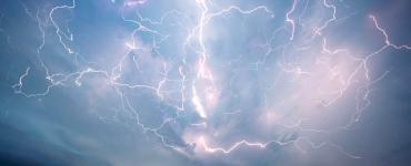 What does a thunderstorm symbolize in a dream and why do you dream about it?